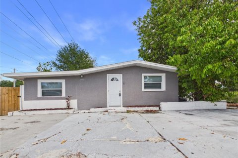 Apartment in Tarpon Springs, Florida 3 bedrooms, 119.84 sq.m. № 2215717 - photo 2