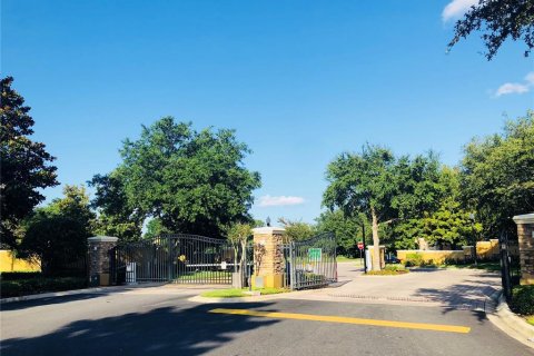 Condo in Orlando, Florida, 3 bedrooms  № 1628919 - photo 25