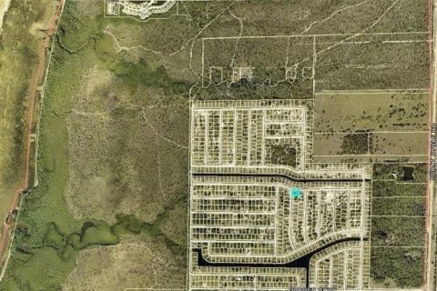 Land in Cape Coral, Florida № 2160778