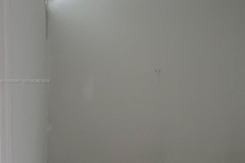 Снять в аренду коммерческую недвижимость в Мирамар, Флорида 4 спальни, 176.79м2, № 2027447 - фото 11