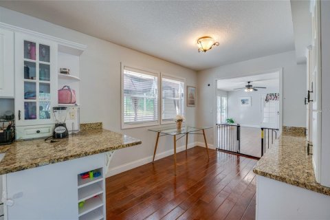 House in DeLand, Florida 6 bedrooms, 350.52 sq.m. № 2329702 - photo 15