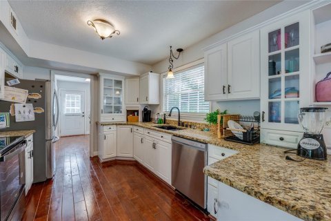 House in DeLand, Florida 6 bedrooms, 350.52 sq.m. № 2329702 - photo 17