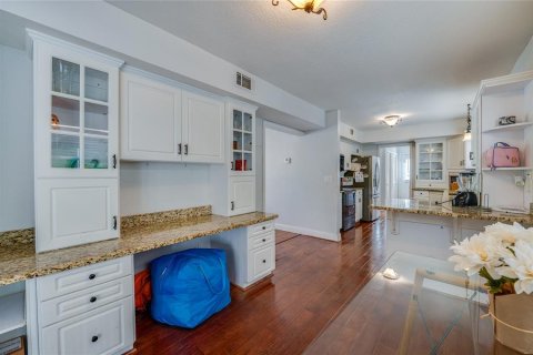 House in DeLand, Florida 6 bedrooms, 350.52 sq.m. № 2329702 - photo 16