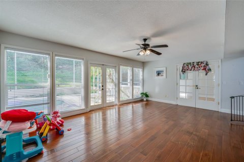 House in DeLand, Florida 6 bedrooms, 350.52 sq.m. № 2329702 - photo 12