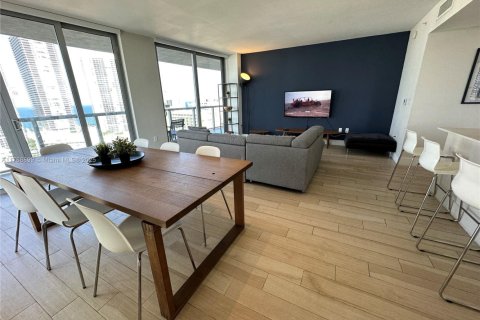 Condominio en venta en Hallandale Beach, Florida, 3 dormitorios, 146.51 m2 № 1860889 - foto 19