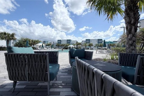 Condo in Four Corners, Florida, 3 bedrooms № 2100956 - photo 9