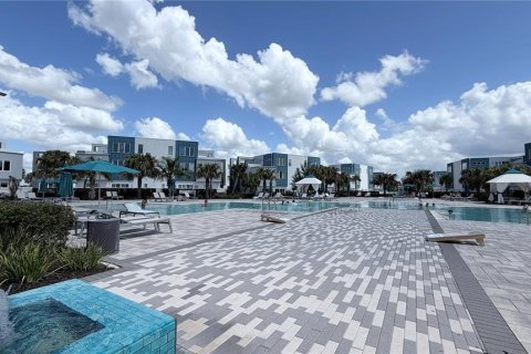 Condo in Four Corners, Florida, 3 bedrooms № 2100956 - photo 8
