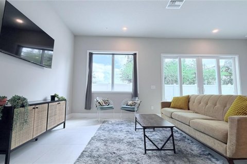 Condo in Four Corners, Florida, 3 bedrooms № 2100956 - photo 26
