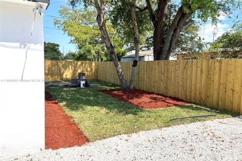 Casa en venta en Hollywood, Florida, 3 dormitorios, 121.89 m2 № 1700931 - foto 27