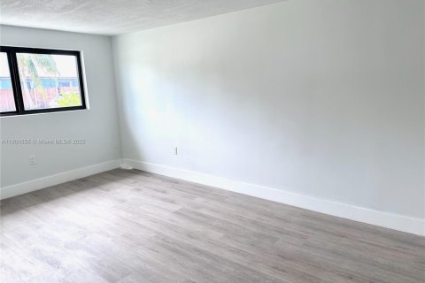 Casa en venta en Hollywood, Florida, 3 dormitorios, 121.89 m2 № 1700931 - foto 21