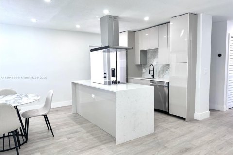 Casa en venta en Hollywood, Florida, 3 dormitorios, 121.89 m2 № 1700931 - foto 7