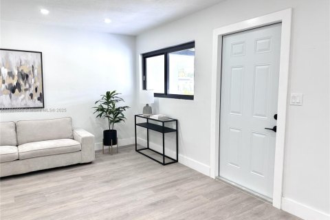Casa en venta en Hollywood, Florida, 3 dormitorios, 121.89 m2 № 1700931 - foto 12
