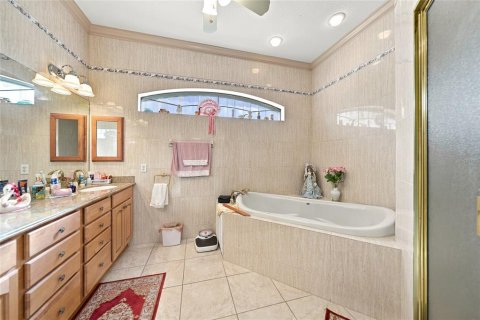 Villa ou maison à vendre à Port Charlotte, Floride: 4 chambres, 294.41 m2 № 2405621 - photo 27
