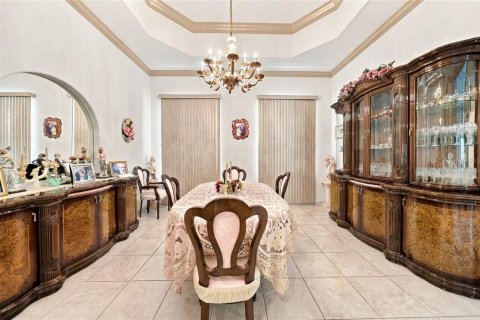 Villa ou maison à vendre à Port Charlotte, Floride: 4 chambres, 294.41 m2 № 2405621 - photo 12