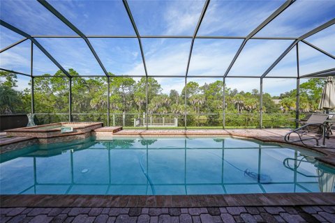 Villa ou maison à vendre à Port Charlotte, Floride: 4 chambres, 294.41 m2 № 2405621 - photo 2
