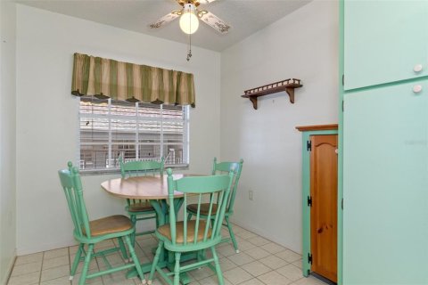 Condo in Hudson, Florida, 2 bedrooms  № 1733292 - photo 18