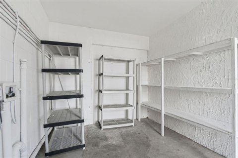 House in Saint Petersburg, Florida 2 bedrooms, 161.19 sq.m. № 2222437 - photo 25