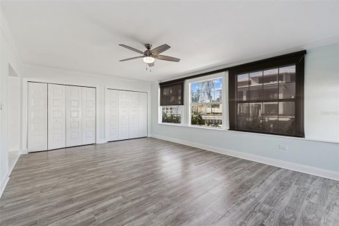 House in Saint Petersburg, Florida 2 bedrooms, 161.19 sq.m. № 2222437 - photo 18