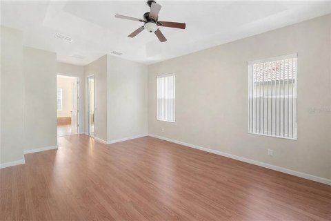 Villa ou maison à vendre à Kissimmee, Floride: 4 chambres, 228.35 m2 № 2133948 - photo 9