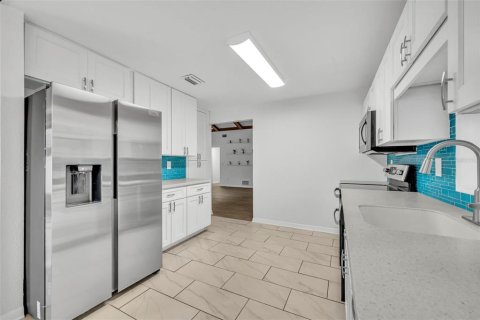 Купить виллу или дом в Деланд, Флорида 3 комнаты, 174.93м2, № 2103782 - фото 11