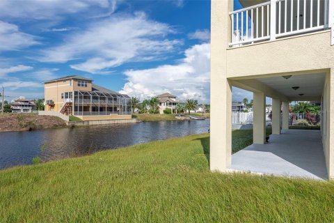 Casa en venta en Hernando Beach, Florida, 3 dormitorios, 151.43 m2 № 1736369 - foto 14