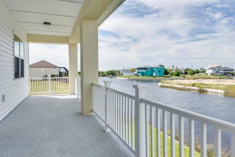 Casa en venta en Hernando Beach, Florida, 3 dormitorios, 151.43 m2 № 1736369 - foto 16