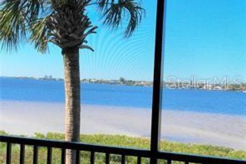 Copropriété à louer à Bradenton, Floride: 2 chambres, 104.14 m2 № 2387661 - photo 23