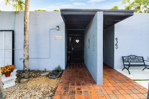 Villa ou maison à vendre à Miami Lakes, Floride: 3 chambres, 118.45 m2 № 1951273 - photo 3