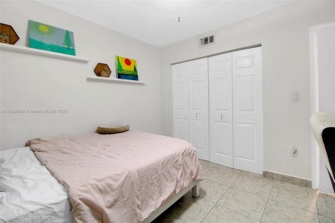 Villa ou maison à vendre à Miami Lakes, Floride: 3 chambres, 118.45 m2 № 1951273 - photo 17