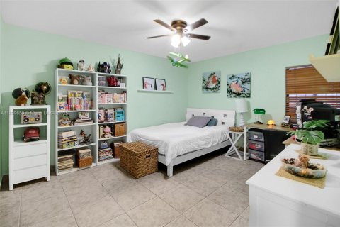 Villa ou maison à vendre à Miami Lakes, Floride: 3 chambres, 118.45 m2 № 1951273 - photo 15