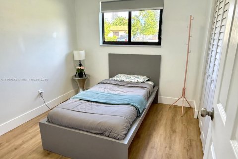 Снять в аренду виллу или дом в Майами, Флорида 4 спальни, 157.93м2, № 1952742 - фото 26