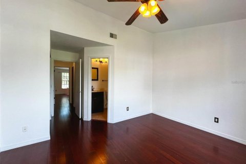 Townhouse in Tampa, Florida 2 bedrooms, 108.7 sq.m. № 1884574 - photo 18