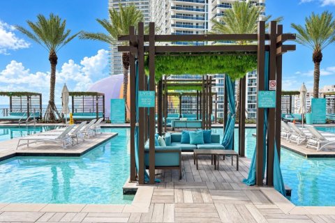 Appartement à louer à Hollywood, Floride: 2 chambres, 104.61 m2 № 2367803 - photo 21