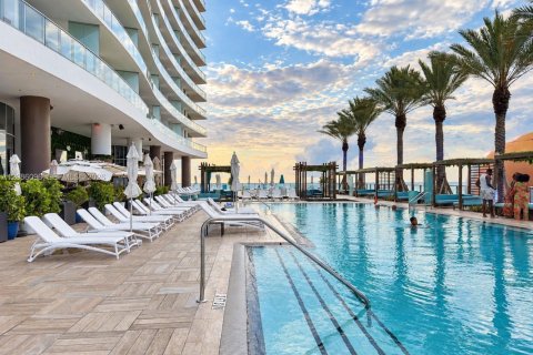 Appartement à louer à Hollywood, Floride: 2 chambres, 104.61 m2 № 2367803 - photo 25