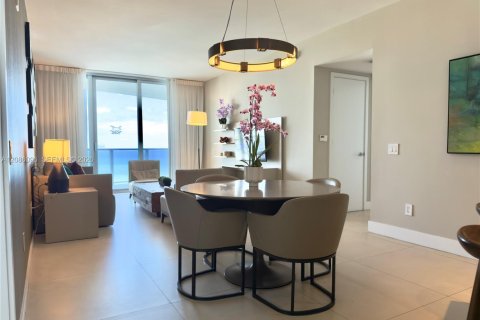 Appartement à louer à Hollywood, Floride: 2 chambres, 104.61 m2 № 2367803 - photo 6