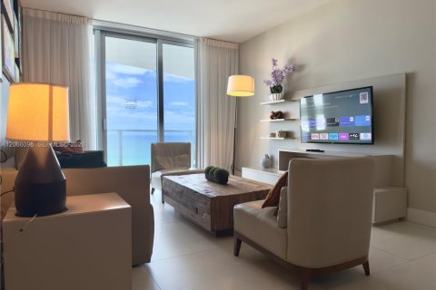 Appartement à louer à Hollywood, Floride: 2 chambres, 104.61 m2 № 2367803 - photo 7