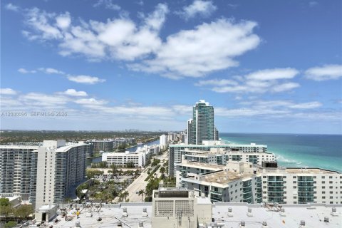 Appartement à louer à Hollywood, Floride: 2 chambres, 104.61 m2 № 2367803 - photo 18