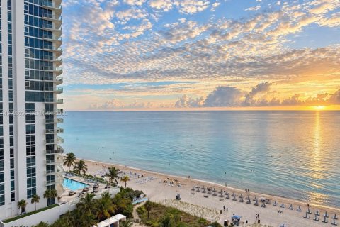Appartement à louer à Hollywood, Floride: 2 chambres, 104.61 m2 № 2367803 - photo 20
