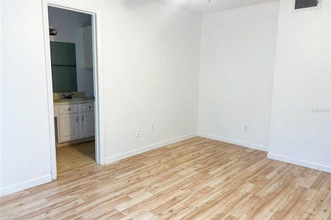 Condo in Orlando, Florida, 3 bedrooms  № 1881355 - photo 6