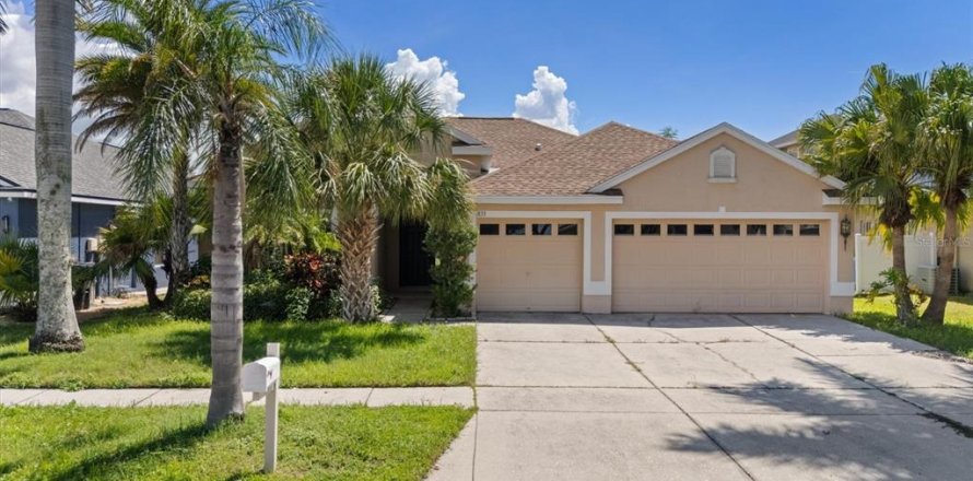 Casa en Ruskin, Florida 4 dormitorios, 205.31 m2 № 2349245