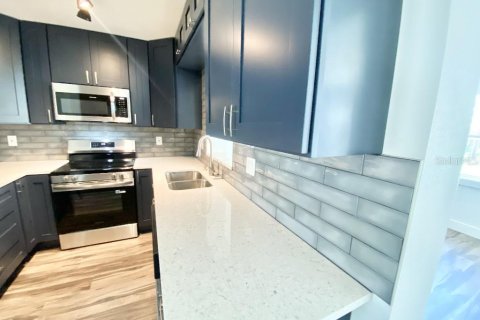 Casa en venta en Tampa, Florida, 4 dormitorios, 142.51 m2 № 1847567 - foto 29