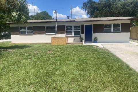 Casa en venta en Tampa, Florida, 4 dormitorios, 142.51 m2 № 1847567 - foto 1