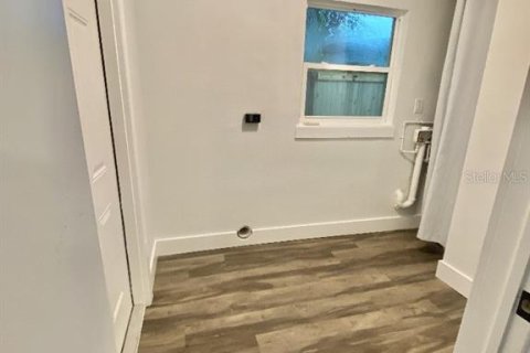 Casa en venta en Tampa, Florida, 4 dormitorios, 142.51 m2 № 1847567 - foto 26