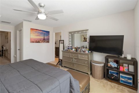 Townhouse in Davenport, Florida 3 bedrooms, 183.95 sq.m. № 1582569 - photo 12