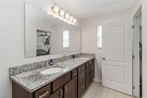 Townhouse in Davenport, Florida 3 bedrooms, 183.95 sq.m. № 1582569 - photo 20