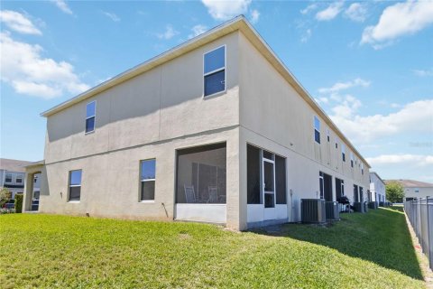Townhouse in Davenport, Florida 3 bedrooms, 183.95 sq.m. № 1582569 - photo 27