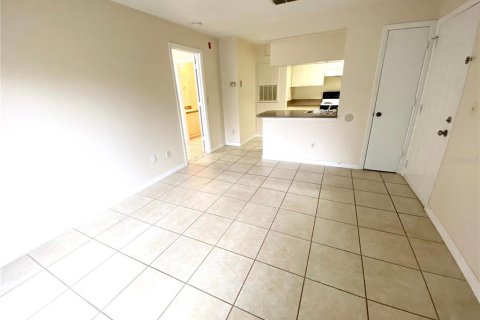 Condo in Orlando, Florida, 1 bedroom  № 1908395 - photo 3