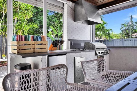 Villa ou maison à vendre à Fort Lauderdale, Floride: 4 chambres № 1949513 - photo 19