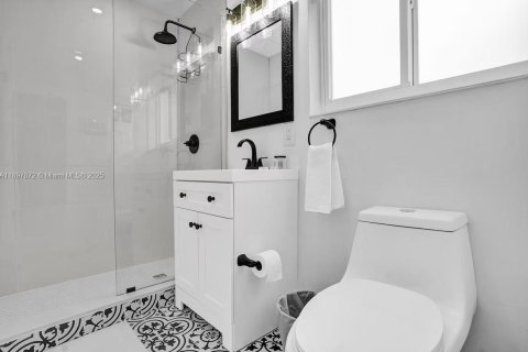 Villa ou maison à vendre à Fort Lauderdale, Floride: 4 chambres № 1949513 - photo 2