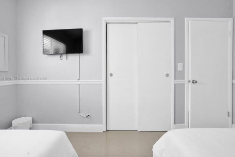 Villa ou maison à vendre à Fort Lauderdale, Floride: 4 chambres № 1949513 - photo 7